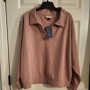NWT Universal Thread Polo Pullover          Womens Size Large. Color Muave.